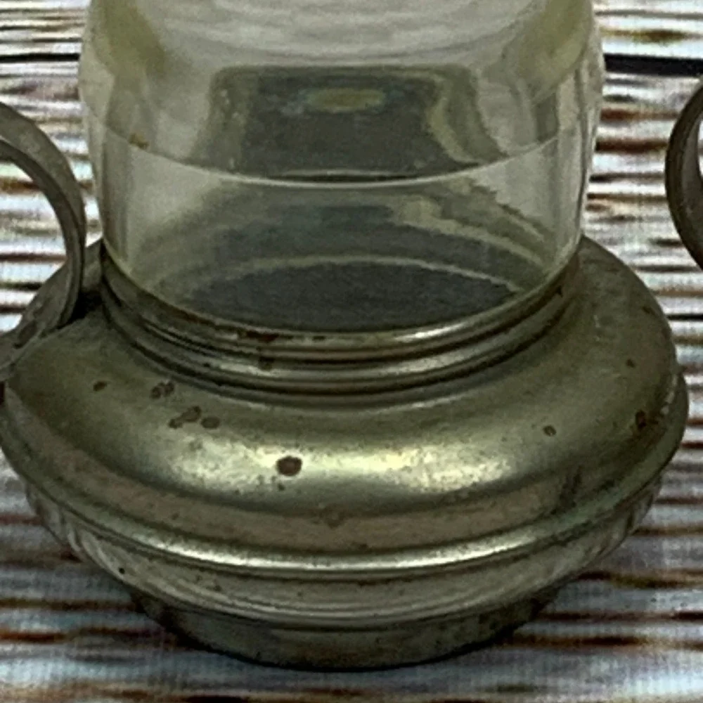 Vintage Mini Oil Lamp Salt Pepper Shakers‎ Silver Tone Plastic Cruet Set